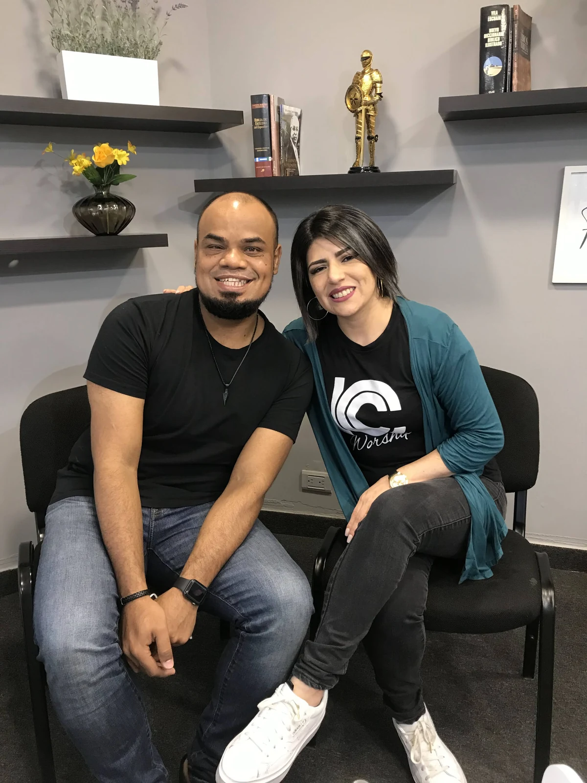 Wiliam Oliveira junto a su esposa